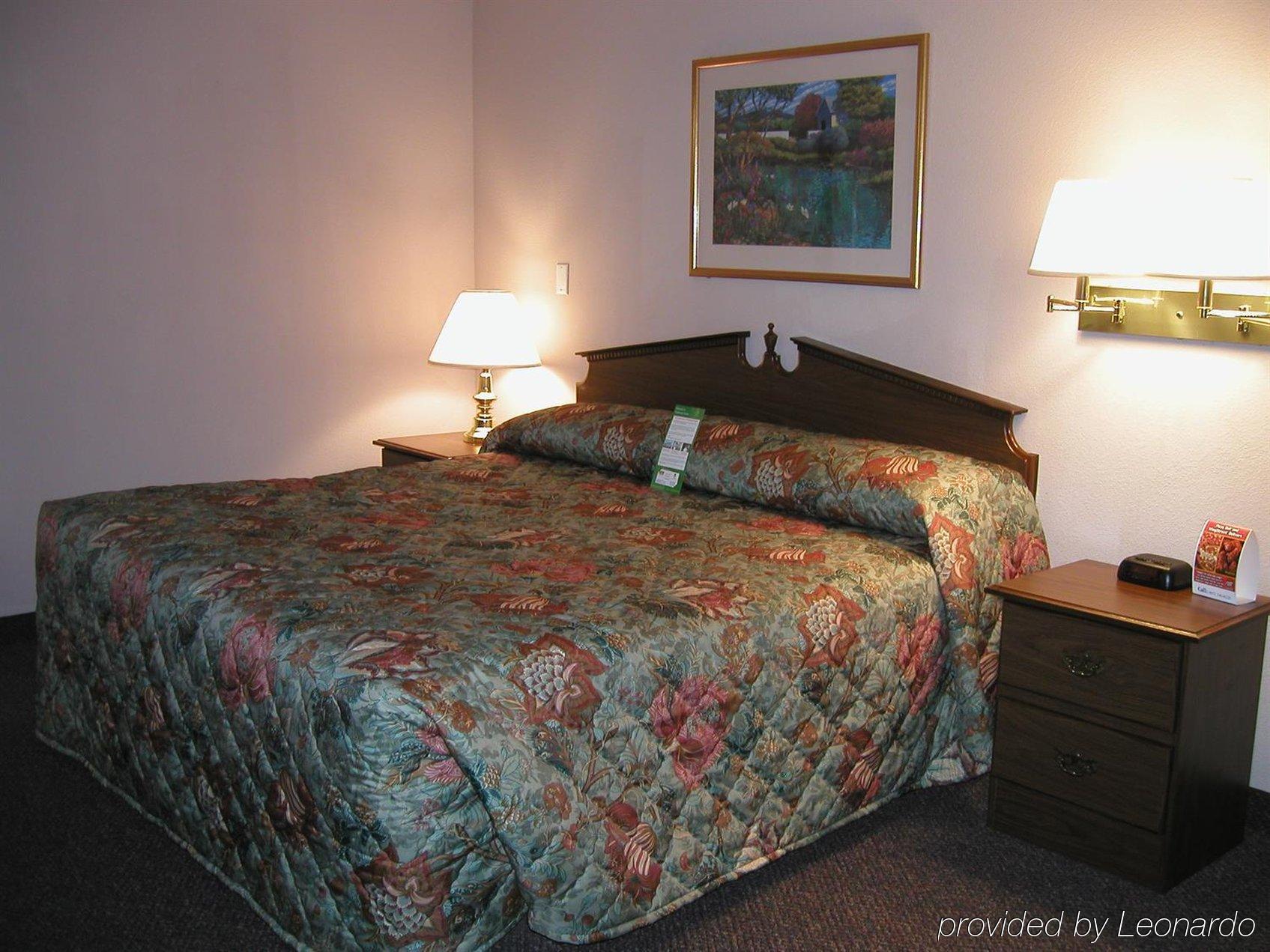 Intown Suites Extended Stay Houston Tx - Westchase الغرفة الصورة